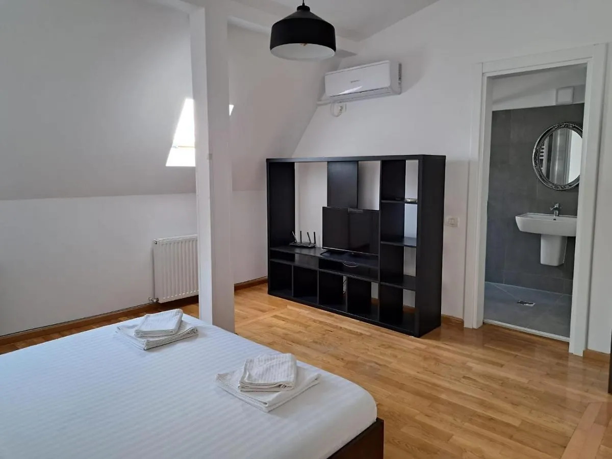 Vila Ris Bucharest Unirii ,Centru 0*,  Румыния